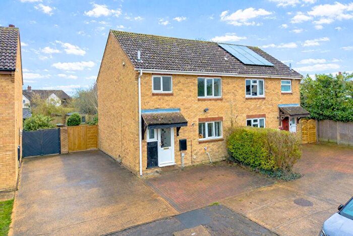 3 Bedroom Semi-Detached House For Sale In The Rampleys, Hemingford Grey, Huntingdon, Cambridgeshire, PE28