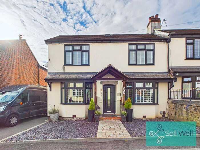 3 Bedroom Semi-Detached House For Sale In Ringlow Park Road, Swinton, Manchester, M27