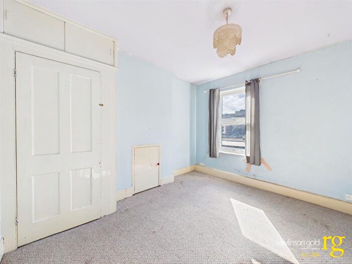 3 Bedroom Terraced House For Sale In Fairholme Road, Harrow, HA1