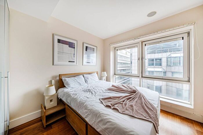 2 Bedroom Flat For Sale In Balmoral Apartments, Paddington, London, W2