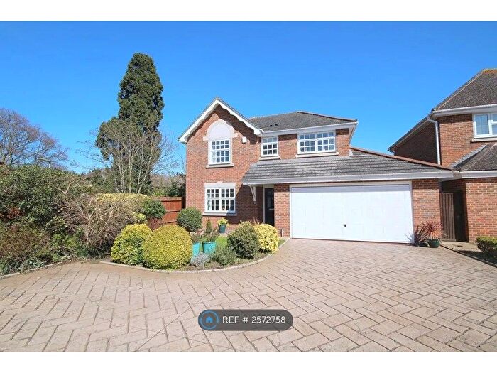 4 Bedroom Detached House To Rent In Manor Park, Staines-Upon-Thames, TW18