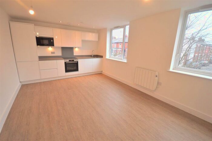 2 Bedroom Flat To Rent In Crossford, Dane Road, Sale, M33