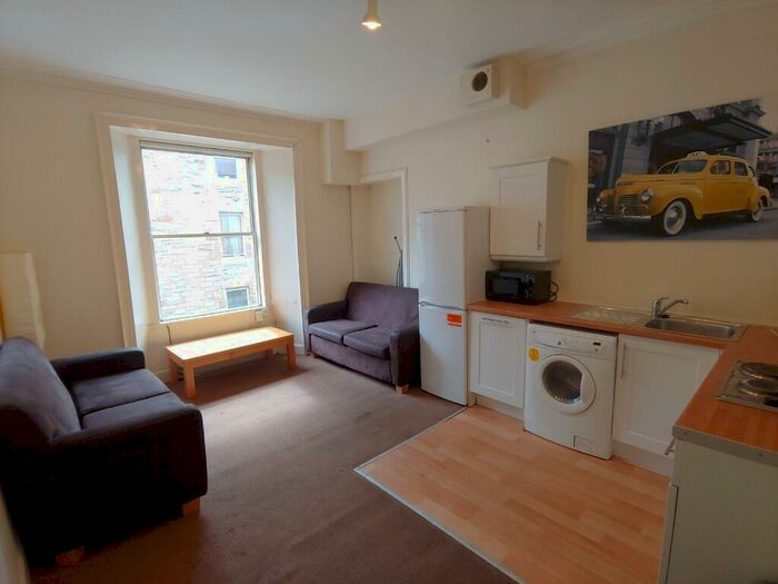 3 Bedroom Flat To Rent In Upper Grove Place, West End, Edinburgh, EH3