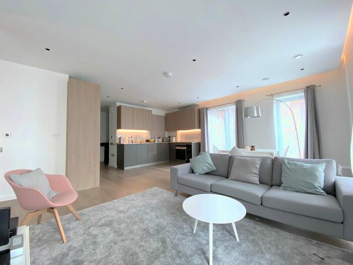 2 Bedroom Flat To Rent In Baldwins Gardens, London, EC1N