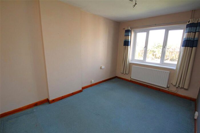 3 Bedroom Bungalow For Sale In Friars Pond Road, Fareham, Hampshire, PO15