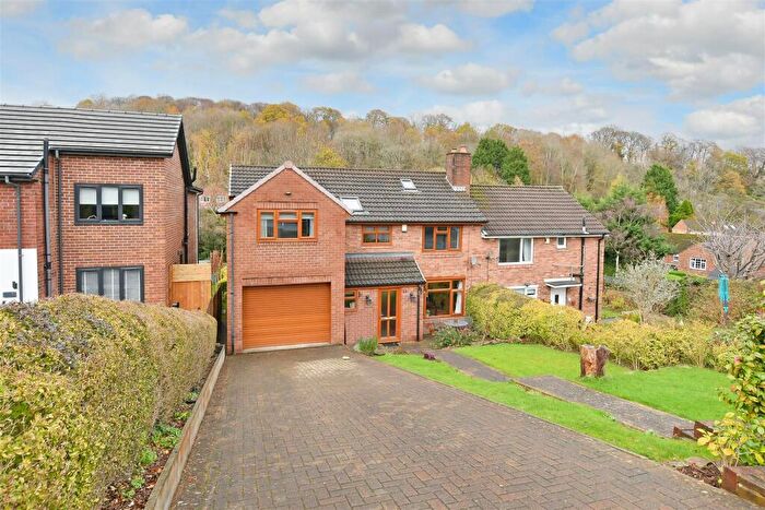 5 Bedroom Semi Detached House For Sale In Charnley Avenue, Sheffield, S11