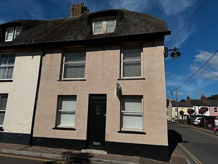 3 Bedroom Cottage To Rent In East Street, Sidmouth, EX10