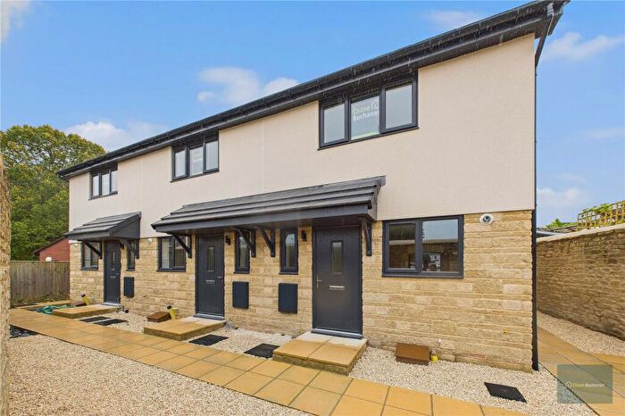 2 Bedroom End Of Terrace House For Sale In Kingsbury Square, Wiltshire, SN12