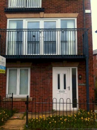 4 Bedroom Property To Rent In Margaret Street, Ashton Under Lyne, OL7