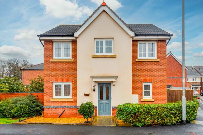 4 Bedroom Detached House For Sale In Ffordd Pedrog, Oakenholt, CH6