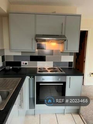 1 Bedroom Flat To Rent In Amber Court, Swindon, SN1