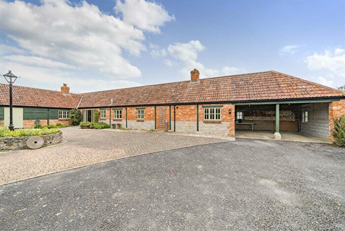 3 Bedroom Barn Conversion For Sale In Ashington, Yeovil, BA22