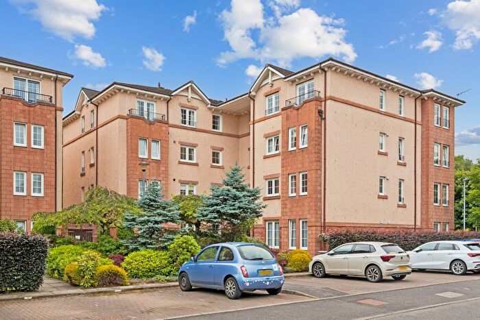 3 Bedroom Flat For Sale In Ellangowan Court, Milngavie, Glasgow, G62