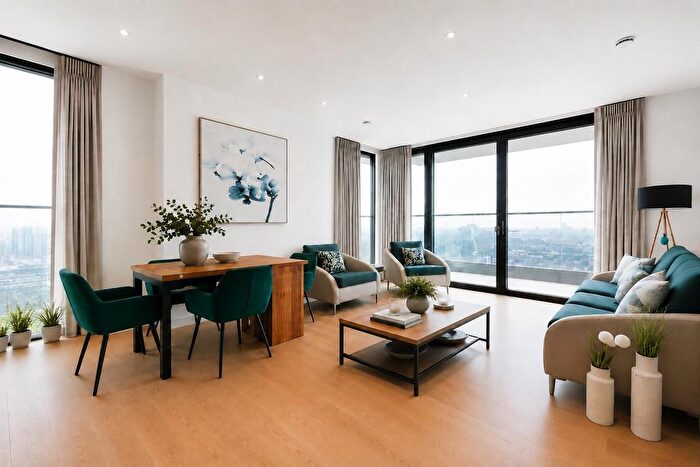 2 Bedroom Flat To Rent In The Wardian, Wards Place, E14