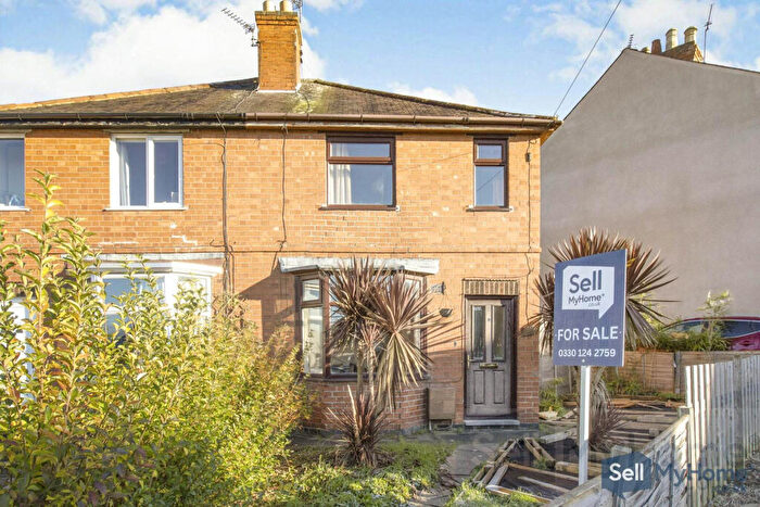 2 Bedroom Semi Detached House For Sale In Lorraine Road, Leicester, LE2