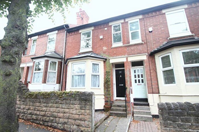 5 Bedroom Terraced House To Rent In Douglas Road, Nottingham, NG7