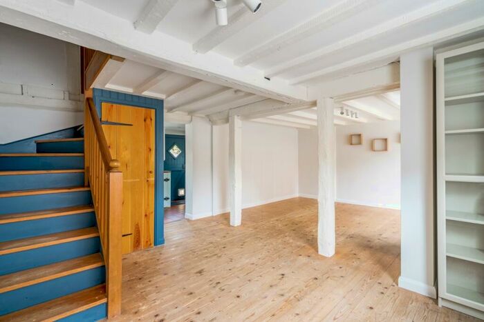2 Bedroom Cottage To Rent In Swan Street Kingsclere, RG20