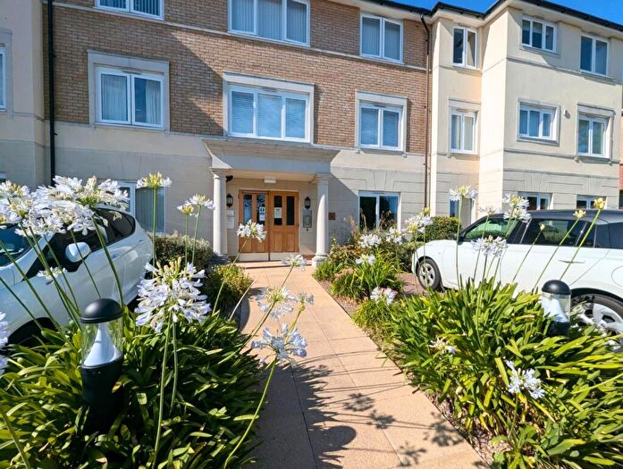 2 Bedroom Retirement Property For Sale In Havant Road, Drayton, Portsmouth, PO6
