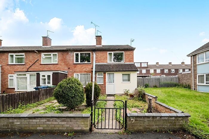 3 Bedroom End Of Terrace House For Sale In Pegasus Road, Blackbird Leys, OX4