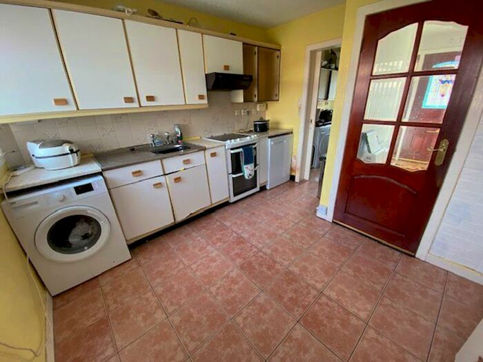 3 Bedroom Terraced House For Sale In Broomlands Drive, Irvine, KA12