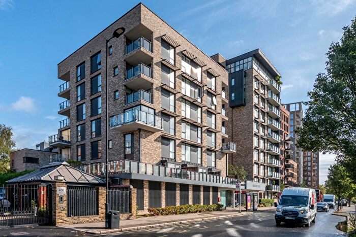 1 Bedroom Apartment For Sale In Albany Road, Camberwell, London, SE5
