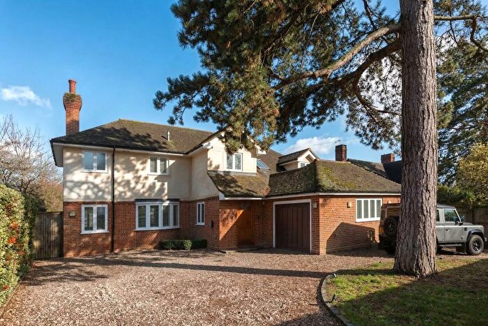 4 Bedroom Detached House For Sale In Avenue Road, Bishop's Stortford, CM23