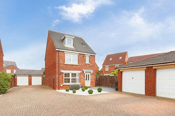 4 Bedroom Detached House For Sale In Meadow Vale, Shiremoor, NE27