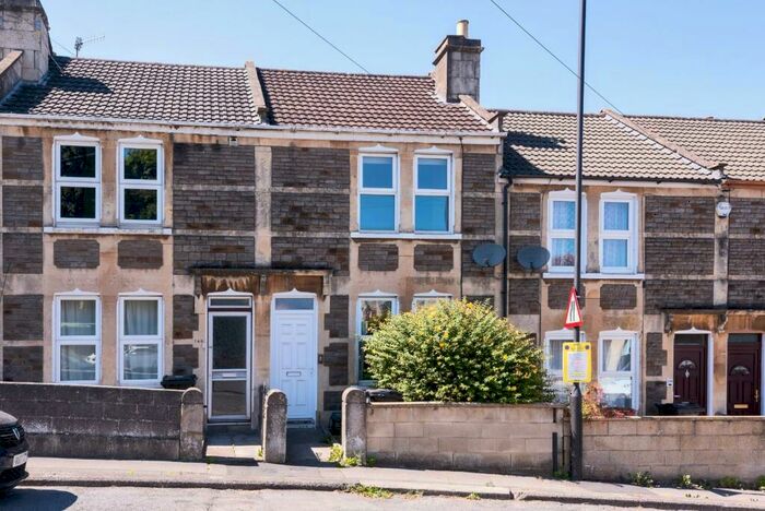 4 Bedroom Terraced House To Rent In Coronation Avenue, Bath, BA2