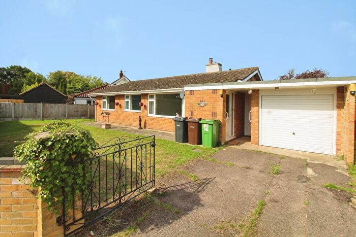 3 Bedroom Bungalow For Sale In Rectory Road, Norwich, NR14