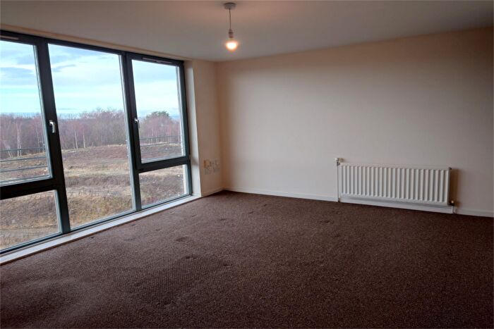 2 Bedroom Flat To Rent In Saltire Street, EH5