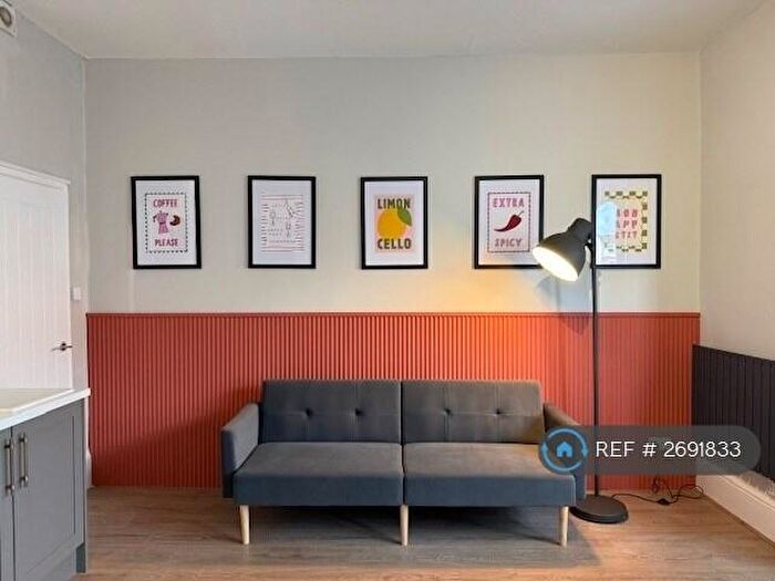 1 Bedroom Flat To Rent In Portland Street, Lincoln, LN5