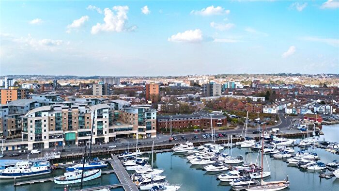 4 Bedroom Apartment For Sale In The Quay, Poole, Dorset, BH15