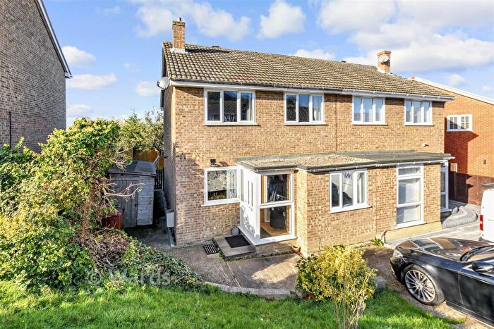 4 Bedroom Semi-Detached House For Sale In Hale Road, Cliffe Woods, Rochester, Kent, ME3