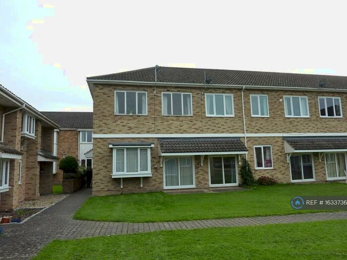 1 Bedroom Flat To Rent In Keswick Hall, Norwich, NR4