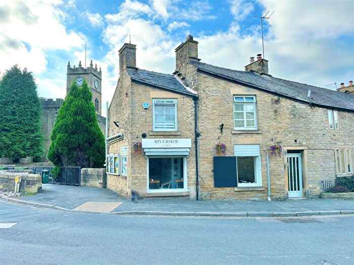 1 Bedroom End Of Terrace House For Sale In Market Street, Hayfield, High Peak, SK22
