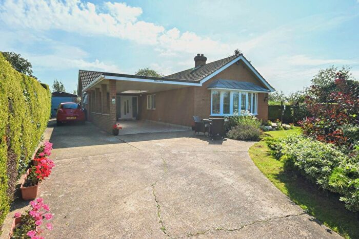 3 Bedroom Detached Bungalow For Sale In Main Road, Yarburgh, LN11