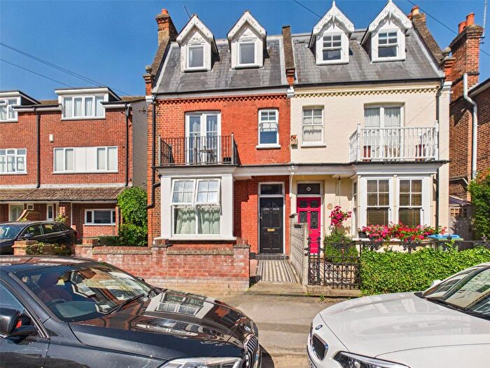 1 Bedroom Flat To Rent In Belgrade Road, Hampton, TW12
