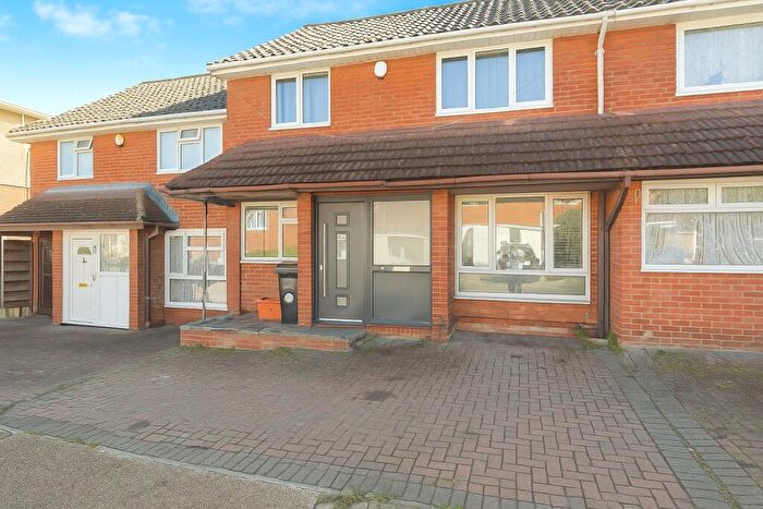 3 Bedroom Terraced House To Rent In Dengayne, Basildon, SS14