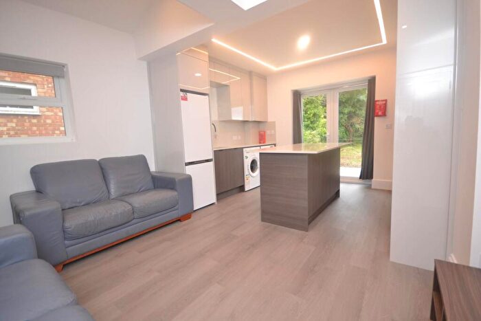 6 Bedroom Semi-Detached House To Rent In Erleigh Court Gardens, Reading, RG6