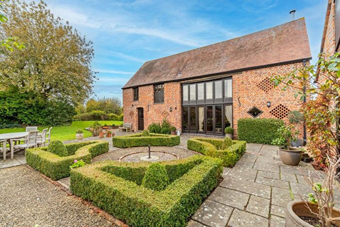 4 Bedroom Barn Conversion For Sale In Hayden Lane, Staverton, Cheltenham, GL51