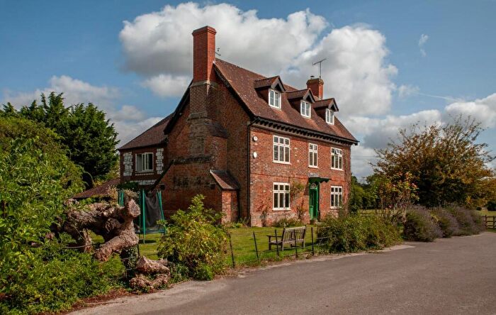 6 Bedroom Country House For Sale In Netheravon Road, Durrington, SP4