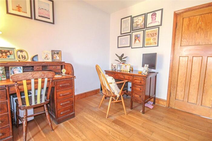 3 Bedroom Terraced House For Sale In Whiterow Park, Trowbridge, BA14