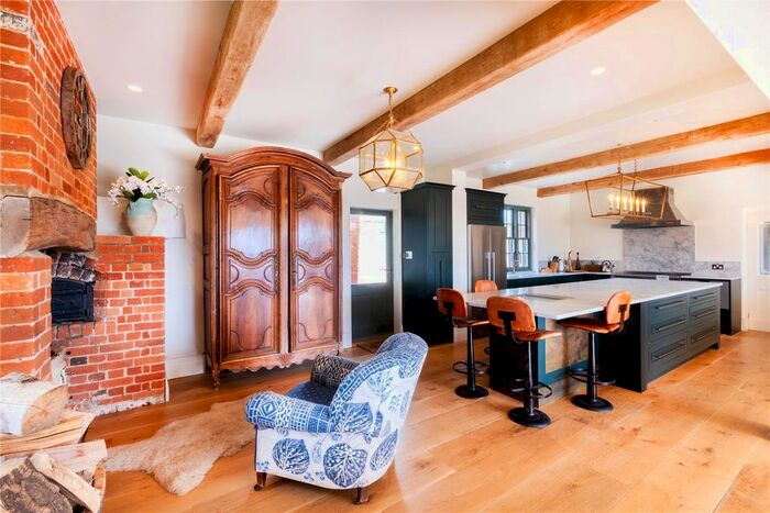 5 Bedroom Detached House To Rent In Swyncombe, Henley-On-Thames, Oxfordshire, RG9
