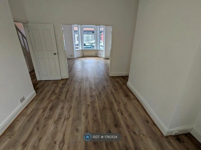 3 Bedroom Terraced House To Rent In Darwell Avenue, Eccles, Manchester, M30