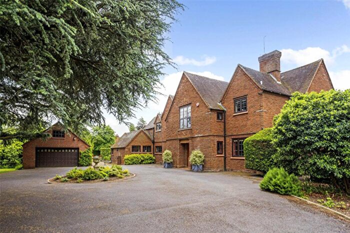 4 Bedroom Detached House For Sale In Charlton Park Gate, Cheltenham, Gloucestershire, GL53