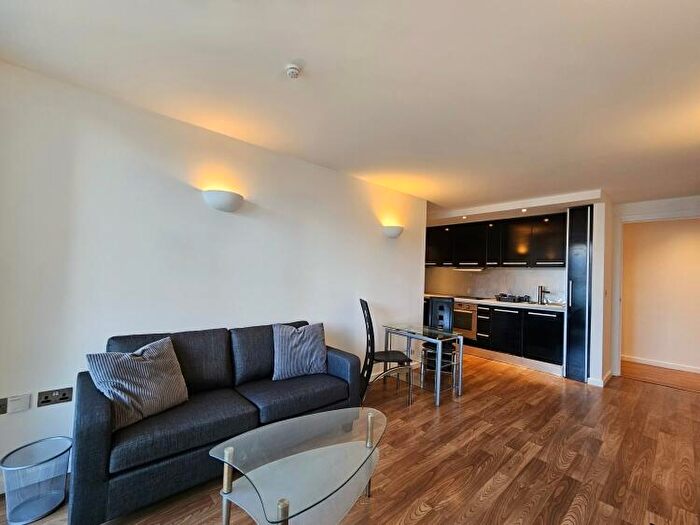 2 Bedroom Apartment To Rent In West Point Wellington Street Leeds, LS1