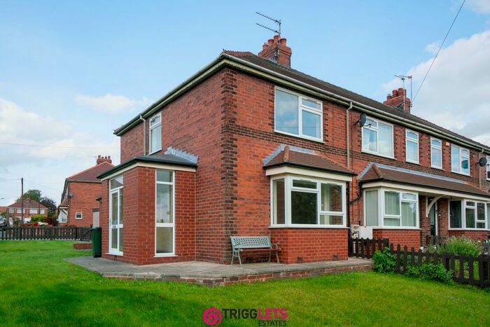 3 Bedroom End Of Terrace House To Rent In Manor Road, Harlington, Doncaster, DN5