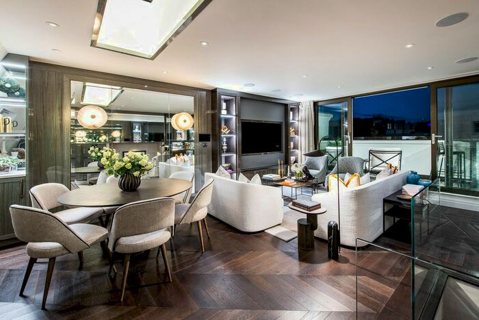 3 Bedroom Flat To Rent In Prince Of Wales Terrace, Kensington, London, W8