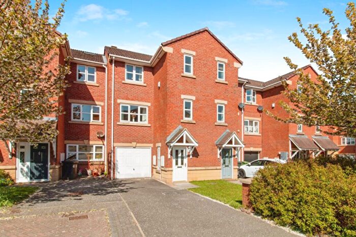 4 Bedroom Terraced House For Sale In Meadowbrook Court, Morley, Leeds, West Yorkshire, LS27