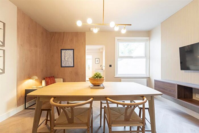 6 Bedroom House To Rent In Kitchener Road, High Wycombe, HP11